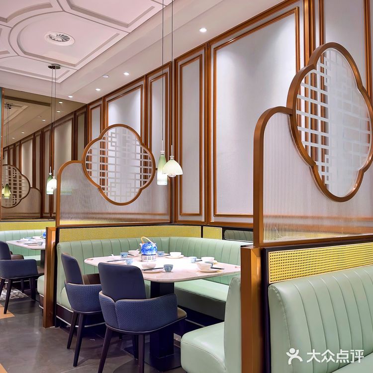 成都排队王～广州百年老字号陶陶居来成都啦