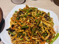 -六泰居·尔滨地标·东北菜(黄河路店)