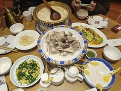 -蒙亨·手把肉·蒙古包文化主题餐厅(天恒广场店)