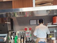 -呷哺呷哺(融创茂店)