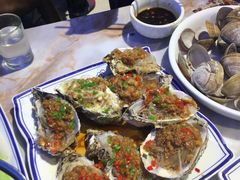 -小鱼儿海鲜港(新村十区店)