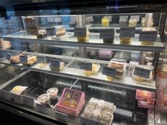 -云朵上的鱼(莘庄店)