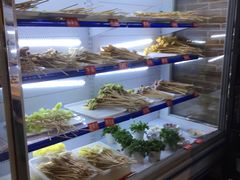 自助取餐区-钢管厂五区小郡肝串串香(南山店)