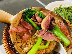 招牌腊味煲仔饭-肥仔文澳门猪骨煲(南京西路店)