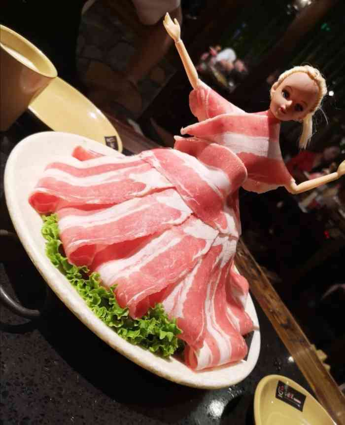 唇辣号重庆老火锅(洋桥店)-"环境还可以,服务也还比较好,自选菜品还可