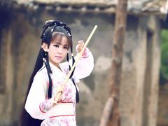 -九月鹰飞汉服摄影工作室
