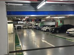 -环球港-停车场