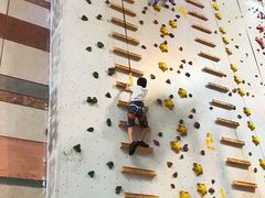 -山之巅攀岩馆(太古城店)