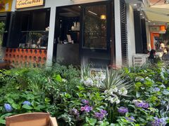 门面-CowCow其其·牛杂咖啡公司(六运店)