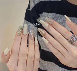 -斯馨·健康美甲美睫