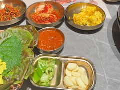 -草家酱蟹炭火烤肉店(珲春南路一店)