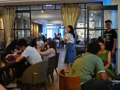 大堂-星巴克臻选(广州沙面店)