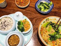 -朱洪元苏式面馆(绿宝广场店)