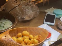 -帅巴人舅母子腊蹄民俗村