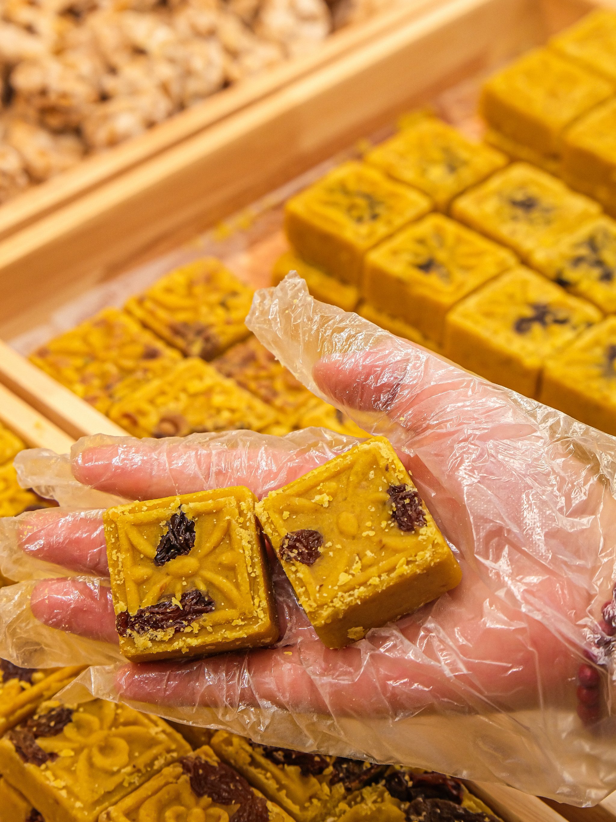 在坊上,老一辈儿都爱吃的清真糕点