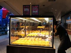 面包甜点陈列柜-LELECHA乐乐茶(上海五角场万达广场店)