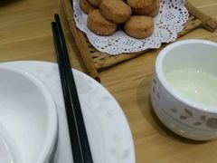 -乌镇那一年小院主题餐厅(甘泉西路店)