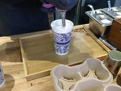 -霸王茶姬(上海静安大悦城店)