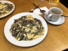 滑蛋牛肉饭-甜甜咖啡屋