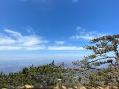 -罗田薄刀峰风景区