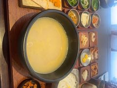 -银米·云南传统过桥米线(双廊黑金冠店)
