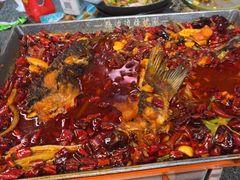 -路边边地标烧烤·川菜·小龙虾·音乐酒馆(良乡长虹店)