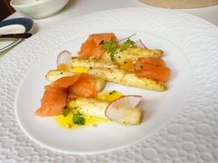 烟熏三文鱼烤芦笋-福楼法餐厅FLO