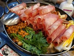 部队锅-MI WU FACTORY米屋美食工厂餐厅(绿地店)