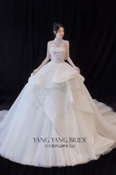 -洋洋婚纱品牌集合店