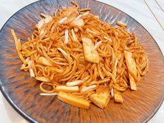 怀旧干烧伊面-稻香酒家·33年老字号·港式粤菜(富邦中心店)