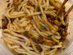 -玲玲米粉·新疆现炒米粉(大十字总店)