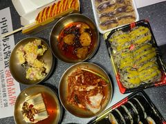 -草家酱蟹炭火烤肉店(珲春南路二店)