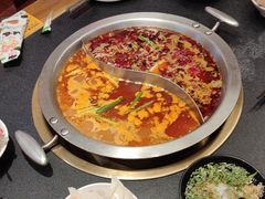 -沸炉重庆老火锅(军事博物馆店)