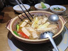 -蔡婶牛腩牛杂煲(长安万科店)