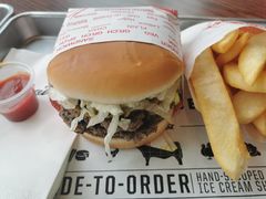 二重奏汉堡-FATBURGER 特富客汉堡(外交公寓店)