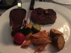 -成桂西餐厅·42年的味道(五大道疙瘩楼店)