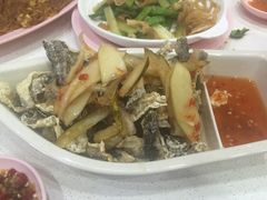 炸鱼皮-新山亚明小厨