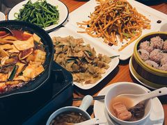 -莲餐厅·湖北菜·潜江小龙虾店(愚园路店)