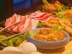 -明洞阿姨·韩式酱蟹烤肉·创意料理(三元桥店)