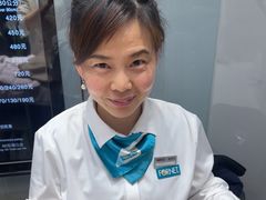 -福奈特洗衣洗鞋(宝华广场店)