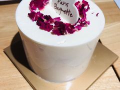 玫瑰荔枝小蛋糕-巴黎贝甜(五道口店)