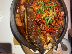 -鸣记脆皮烤鱼·海鲜烤鱼(三八广场店)