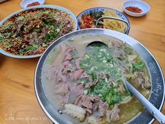 -杨三娘跷脚牛肉(羊子山西路店)