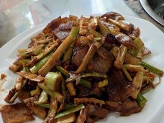 -丹水桥地锅鱼·翘嘴鲌·地方特色全鱼宴(丹江口大坝店)