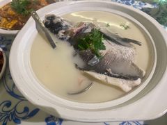 -卢大鲜鱼头捞饭(美利广场店)
