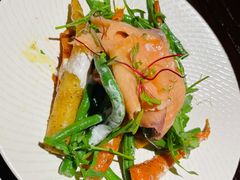 三文鱼沙拉-Brut Eatery Wine Bar & Restaurant (建国东路店)