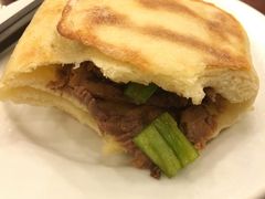 驴肉火烧-乡村驴肉馆羊蝎子