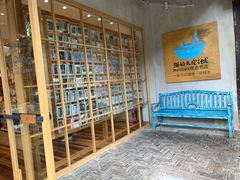 -猫的天空之城概念书店(束河店)