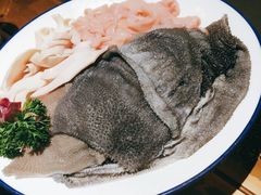 -白乐天毛肚火锅馆(解放碑店)