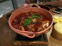 -云海肴·汽锅鸡·云南菜(天山百盛优客店)